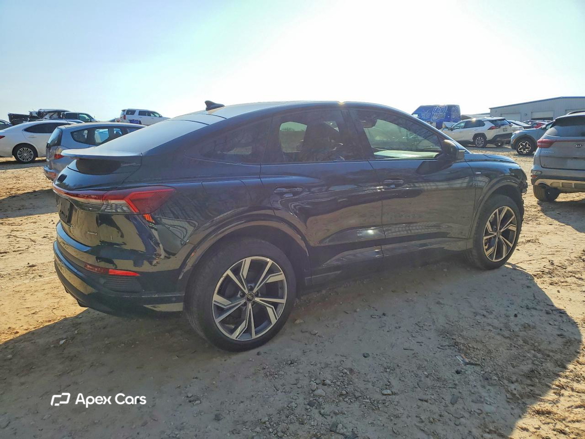 Audi Q4 e-tron 2023