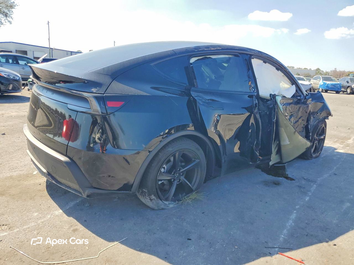 Tesla Model Y 2026