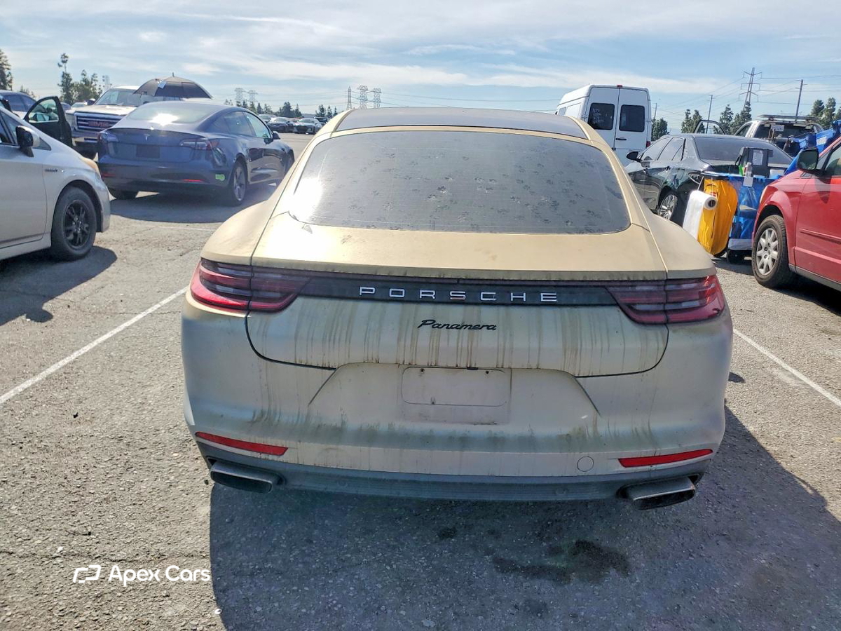 Porsche Panamera 2018
