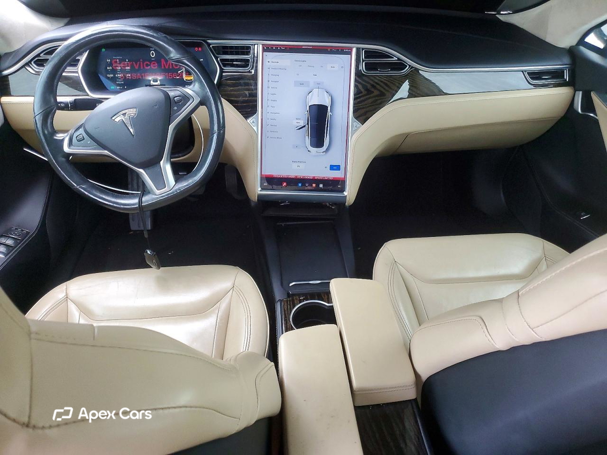 Tesla Model S 2016