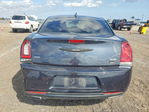 Chrysler 300 2017