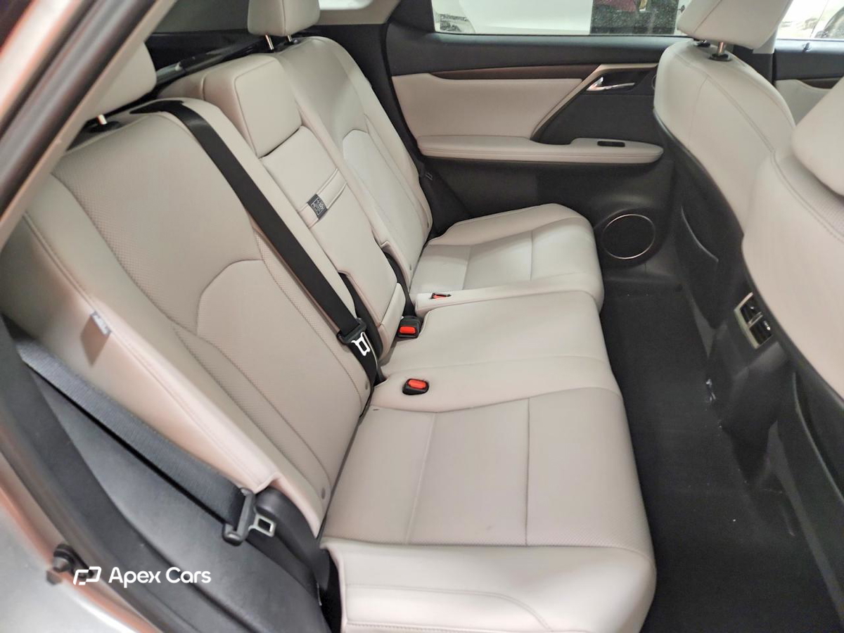 Lexus RX 2021