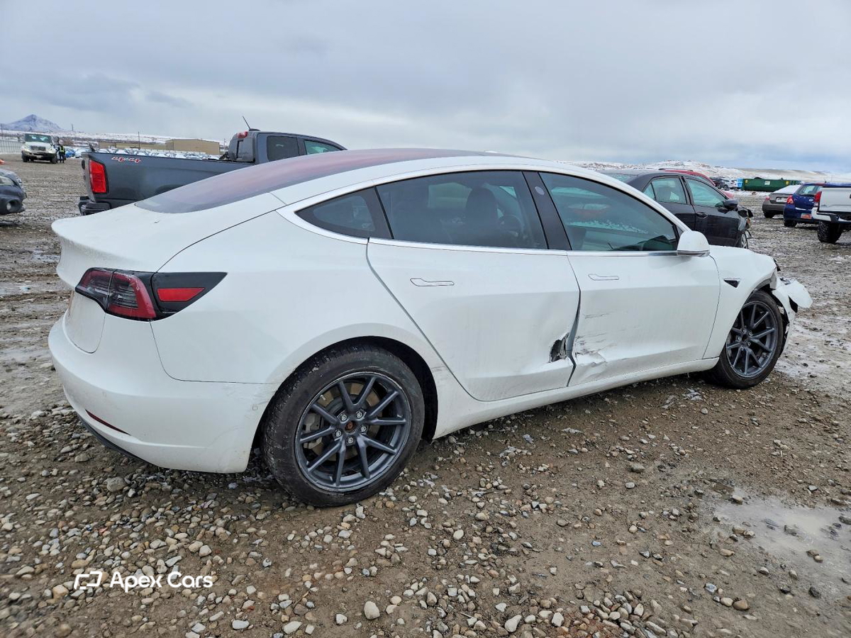 Tesla Model 3 2017