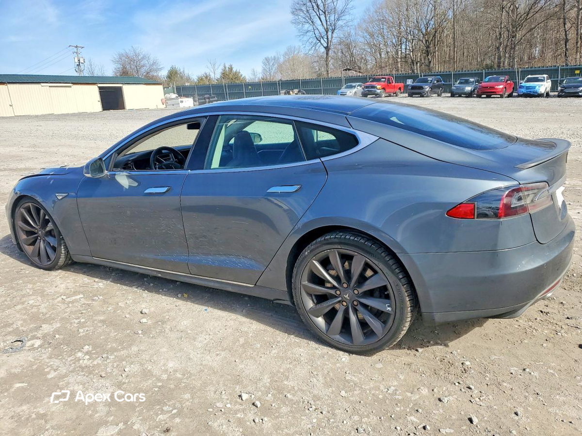 Tesla Model S 2013