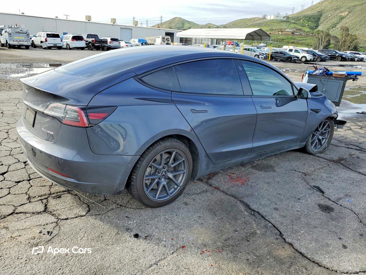 Tesla Model 3 2022