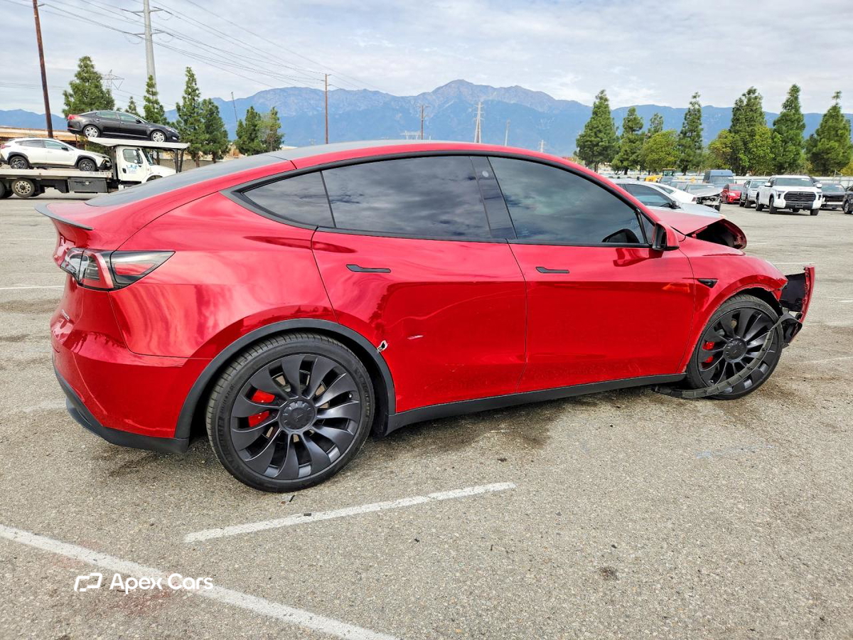 Tesla Model Y 2023