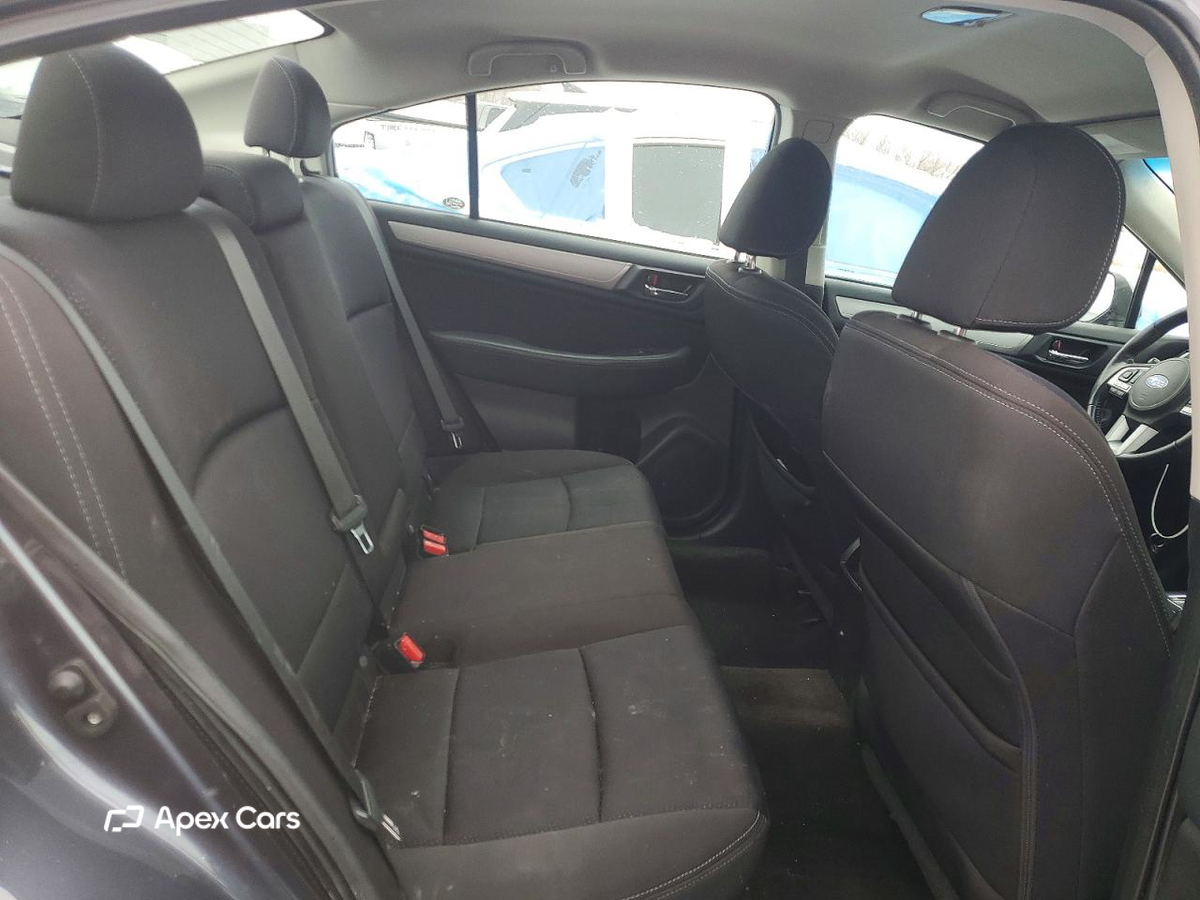 Subaru Legacy 2015