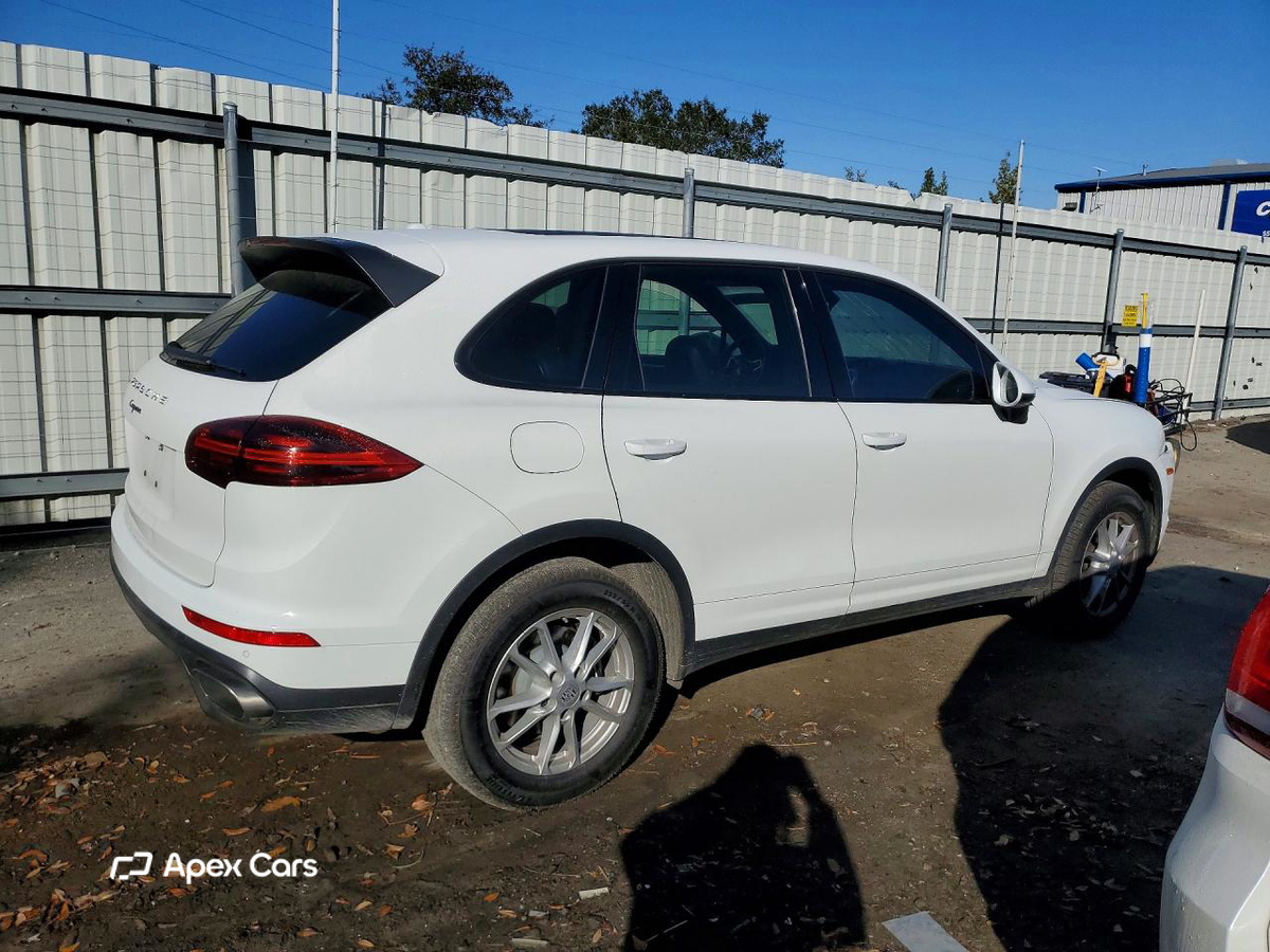 Porsche Cayenne 2016