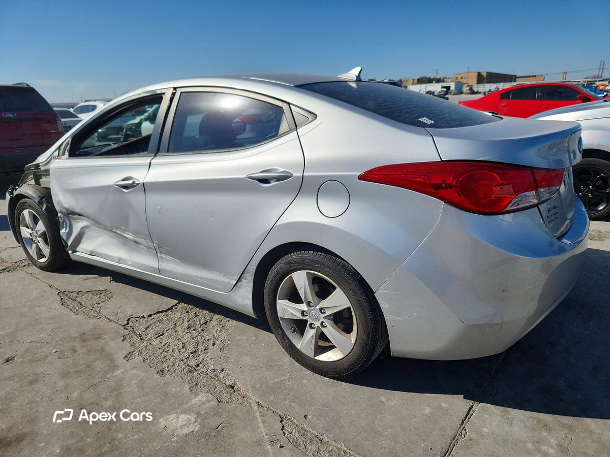 Hyundai Elantra 2013