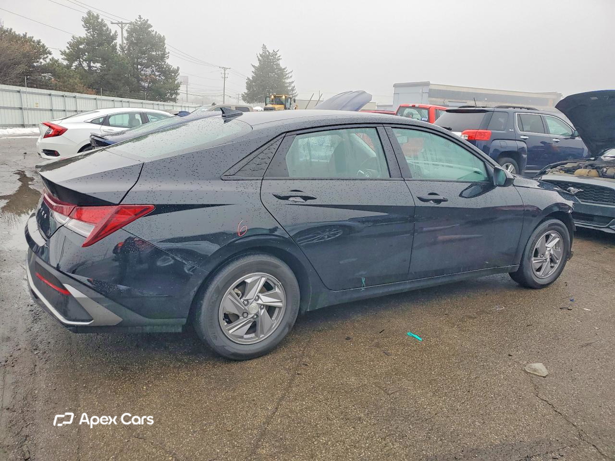 Hyundai Elantra 2025