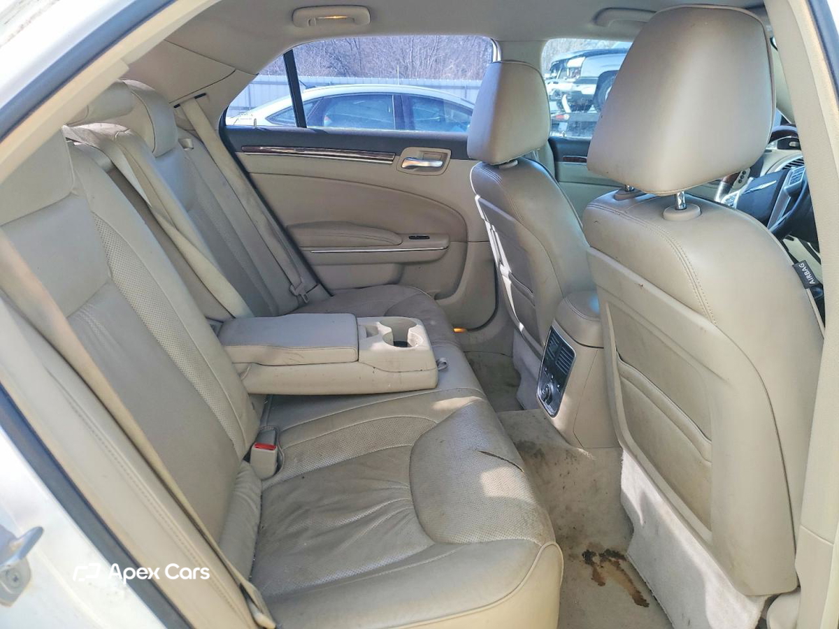 Chrysler 300 2011