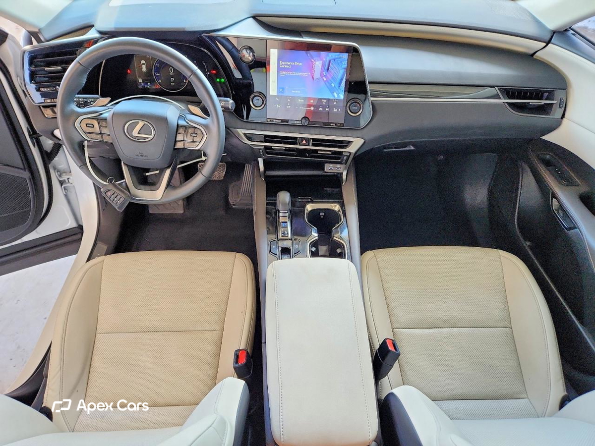 Lexus RX 2024
