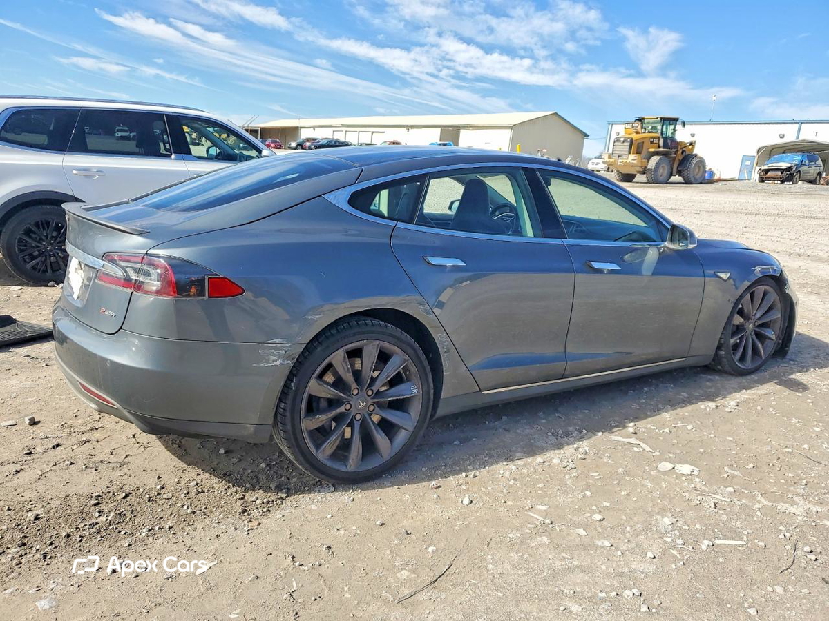 Tesla Model S 2013