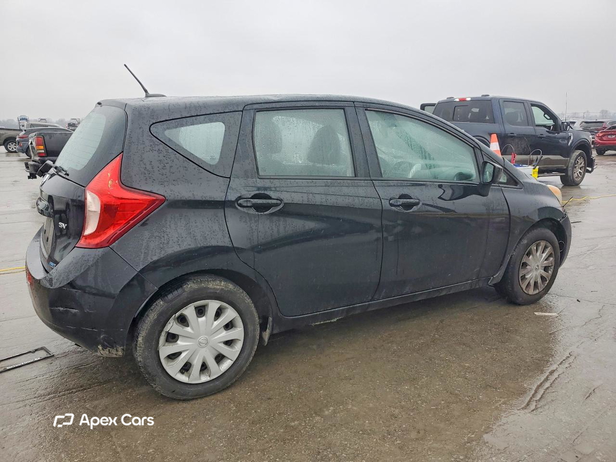Versa 2016