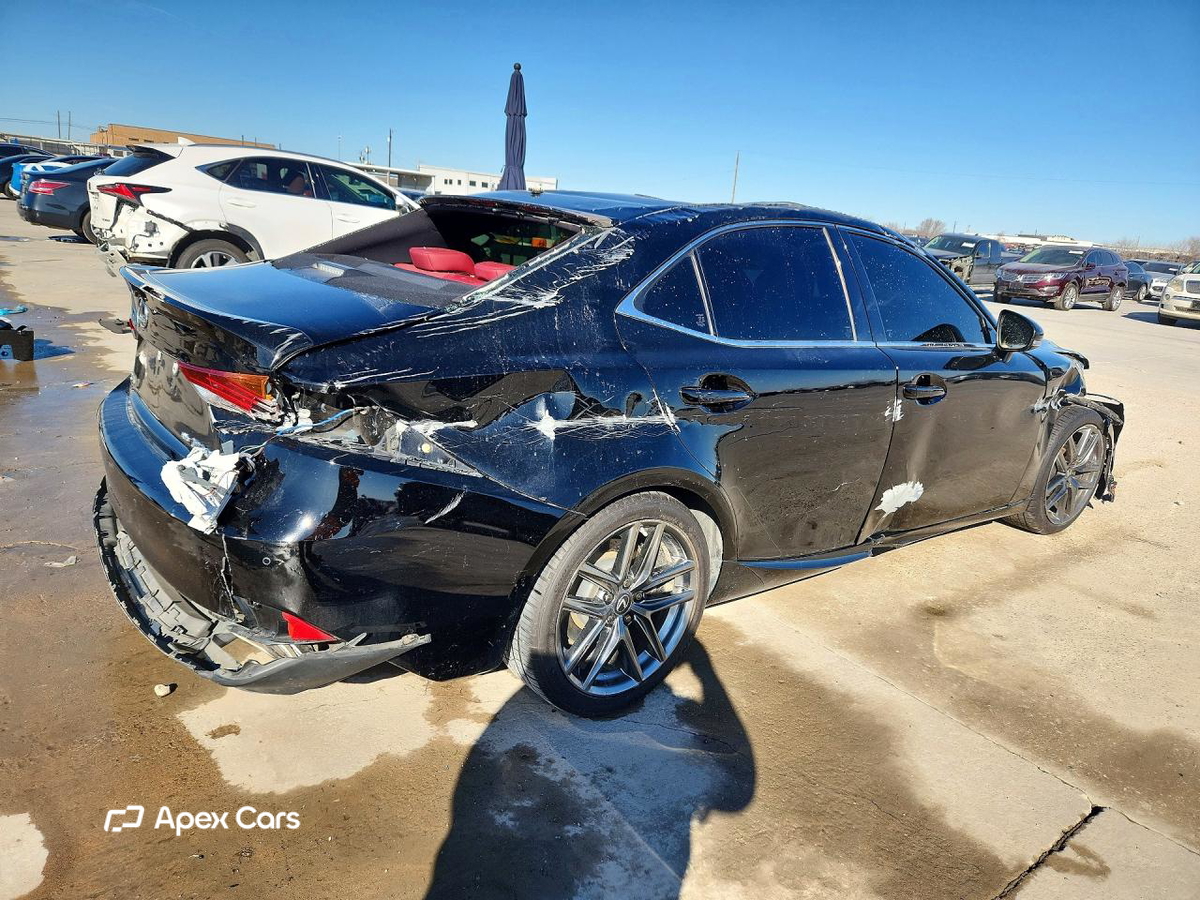 Lexus IS 2019