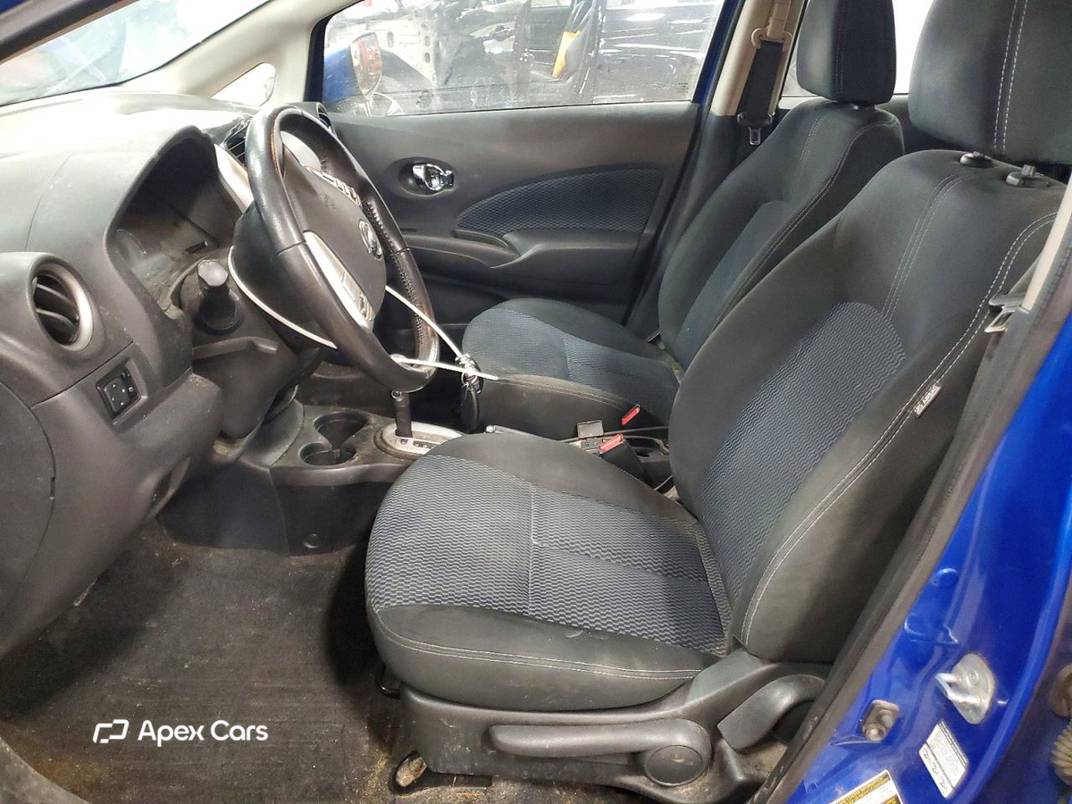 Nissan Versa 2015