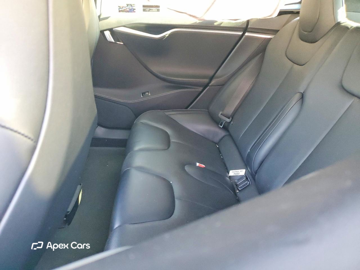 Tesla Model S 2016