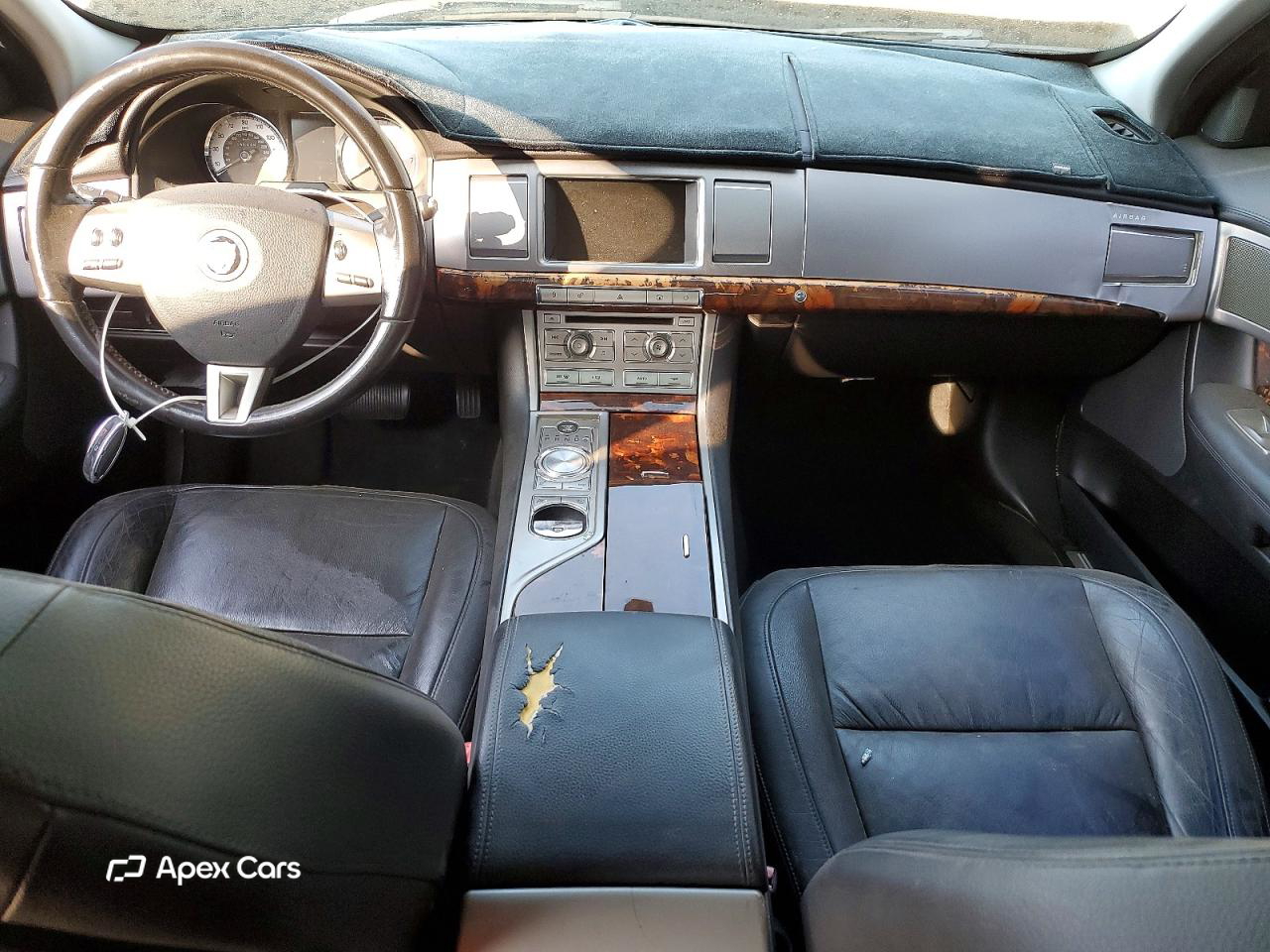 Jaguar XF 2011