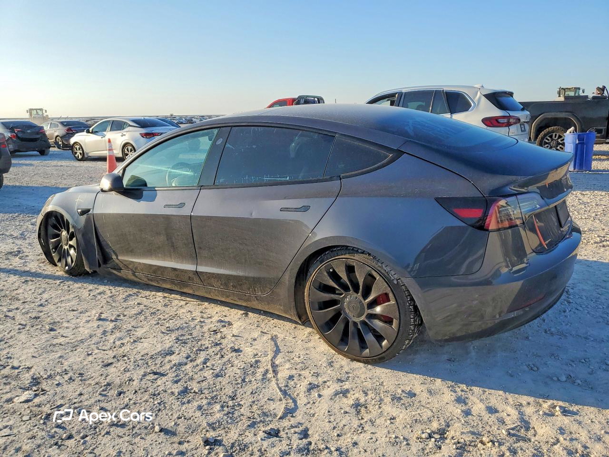 Tesla Model 3 2022