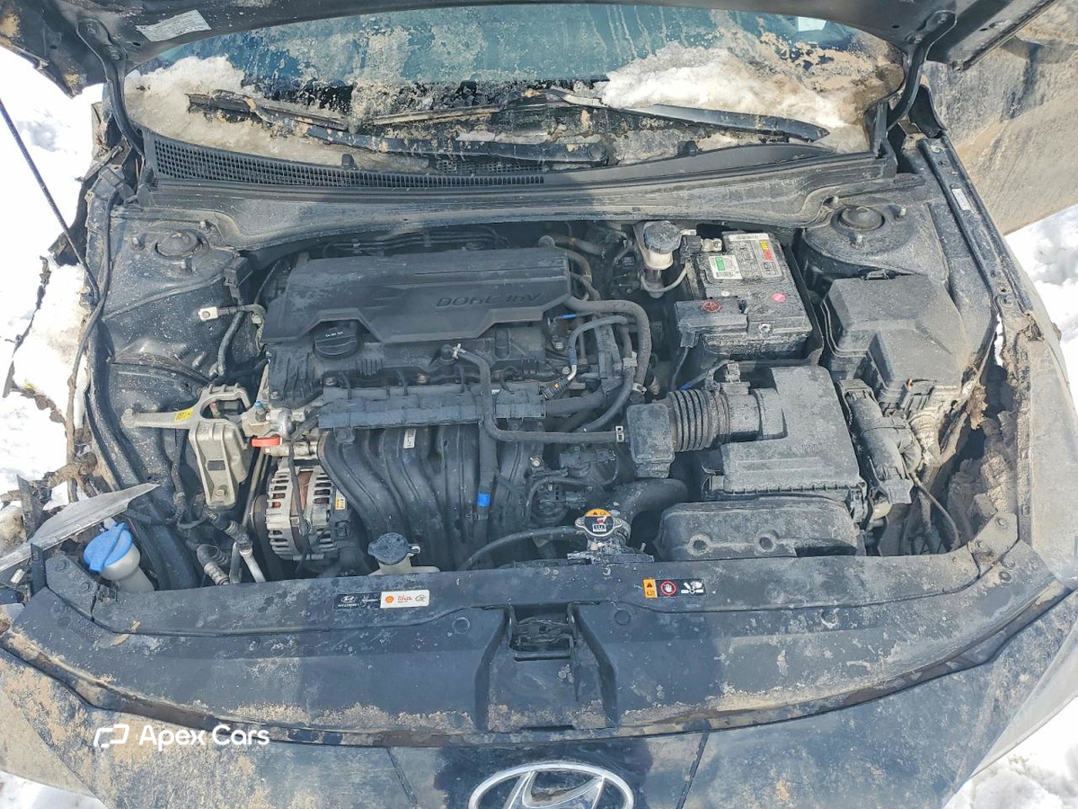 Hyundai Elantra 2021