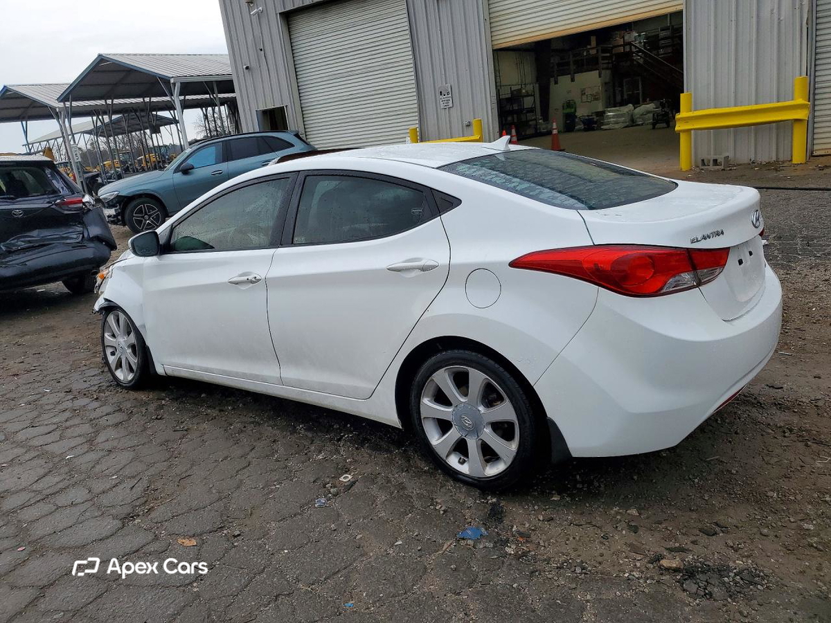 Hyundai Elantra 2013