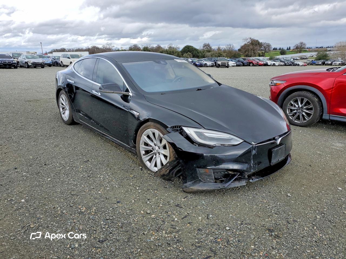 Tesla Model S 2016