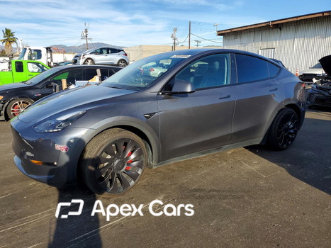Tesla Model Y 2023 - Image 1 of 5