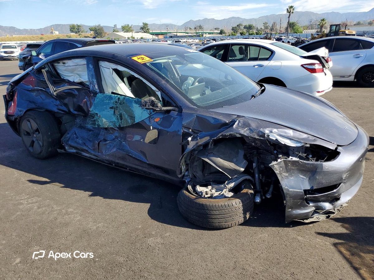 Tesla Model 3 2023