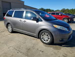 Toyota Sienna 2015