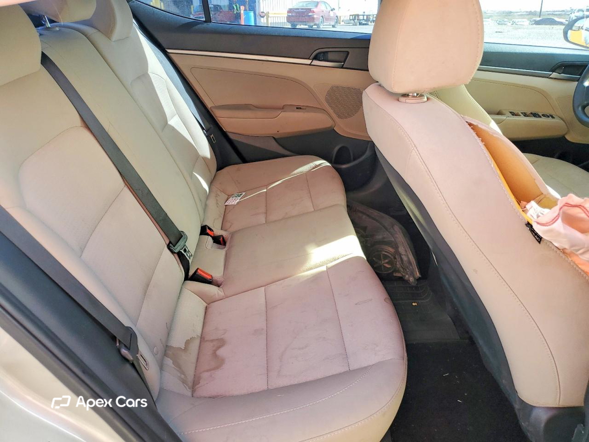 Hyundai Elantra 2017