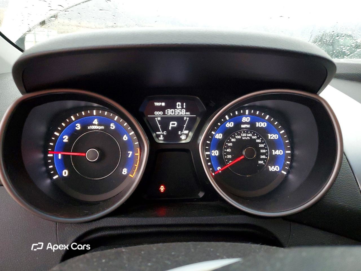 Hyundai Elantra 2011