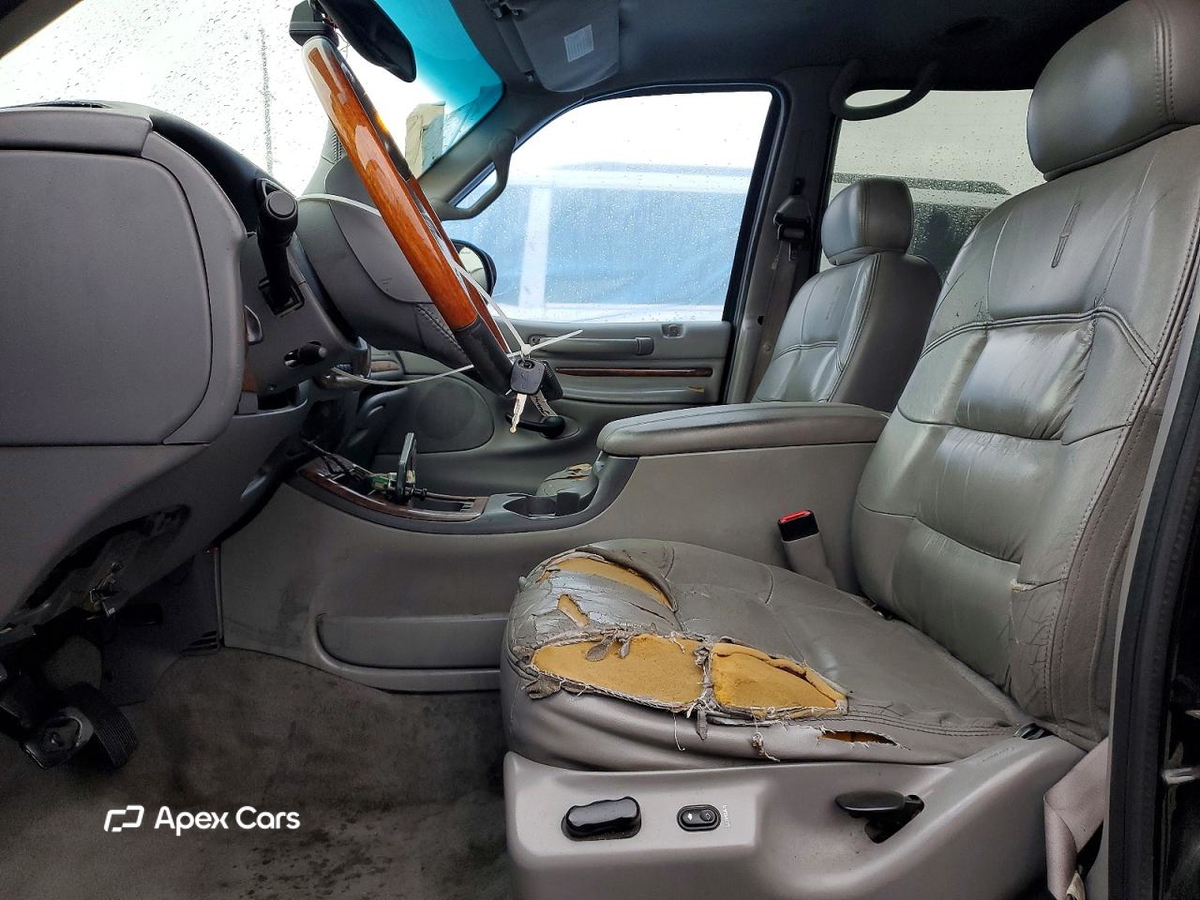 Lincoln Navigator 2000