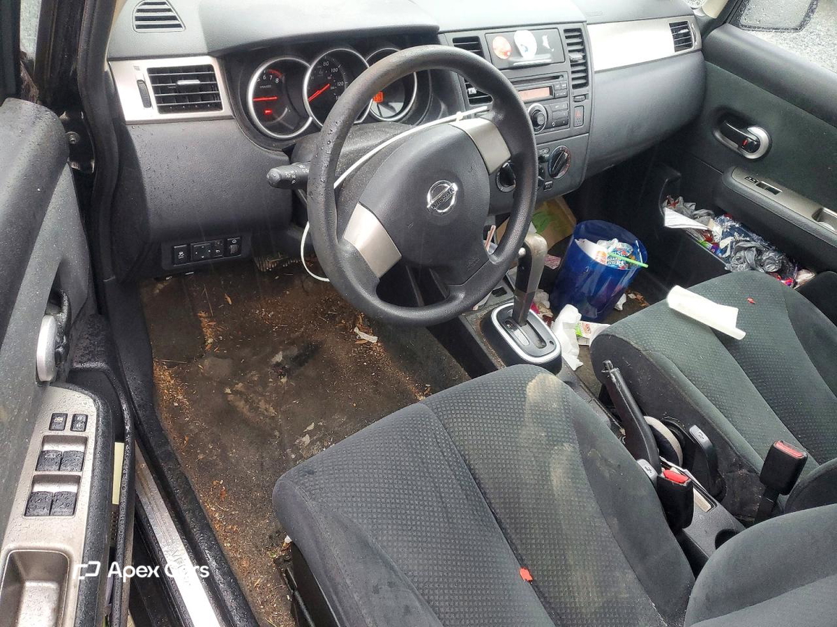 Nissan Versa 2012