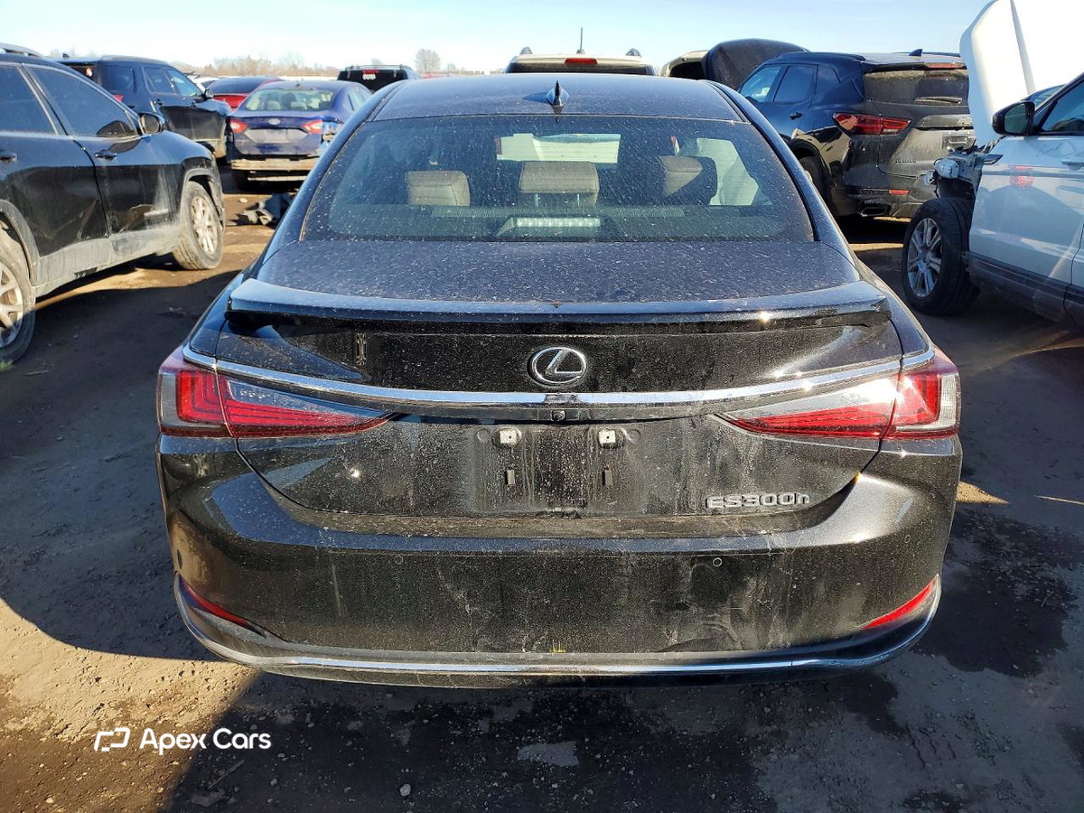 Lexus ES 2025