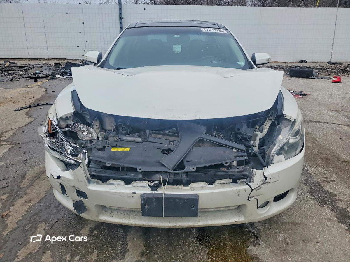 Nissan Maxima 2014