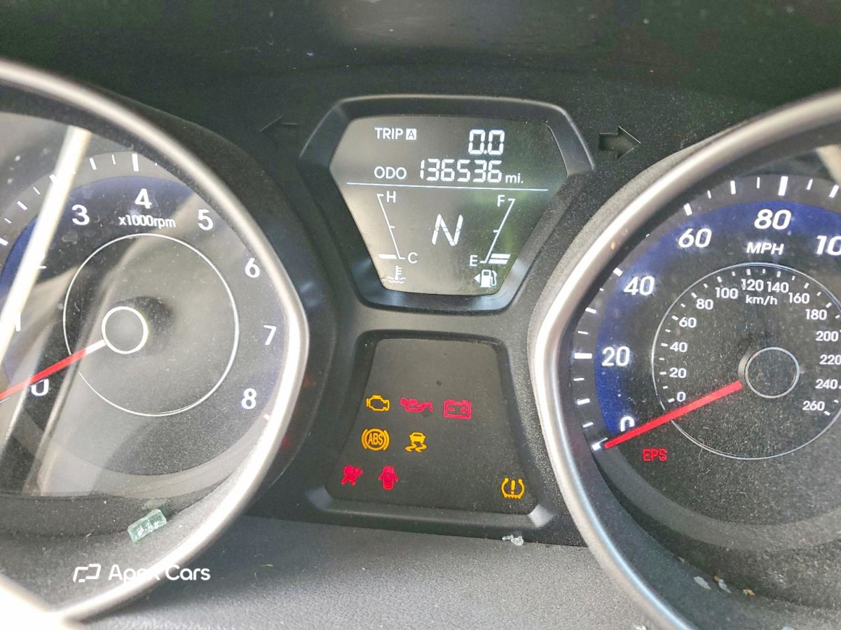 Hyundai Elantra 2011