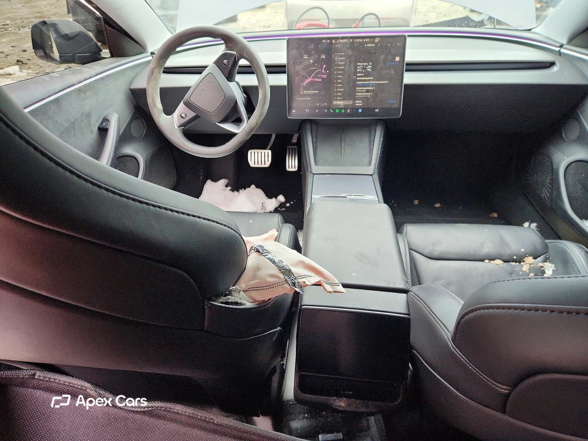 Tesla Model 3 2024