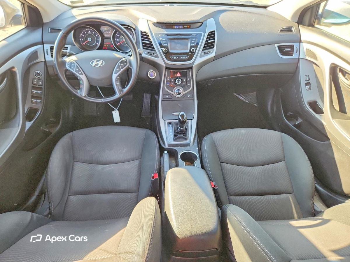 Hyundai Elantra 2016