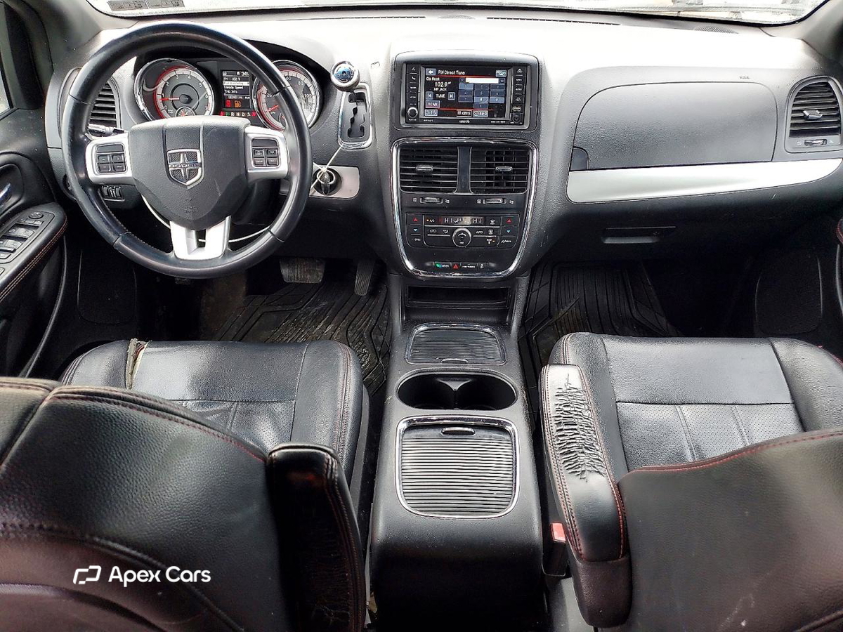 Dodge Caravan 2015