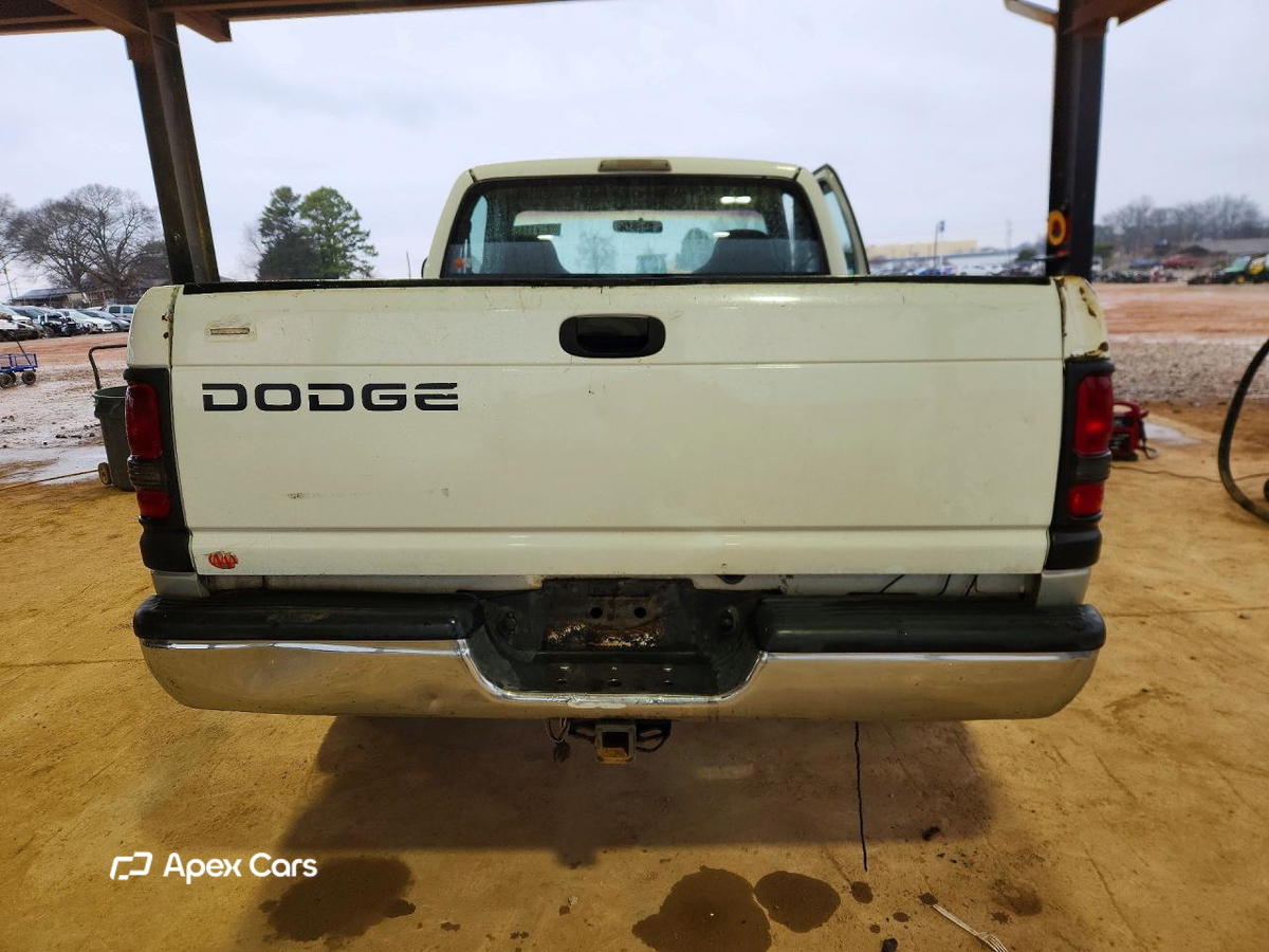 Dodge RAM 2000
