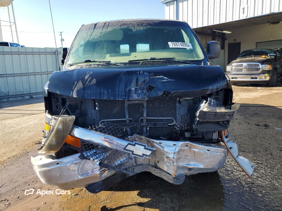 Chevrolet Express 2012
