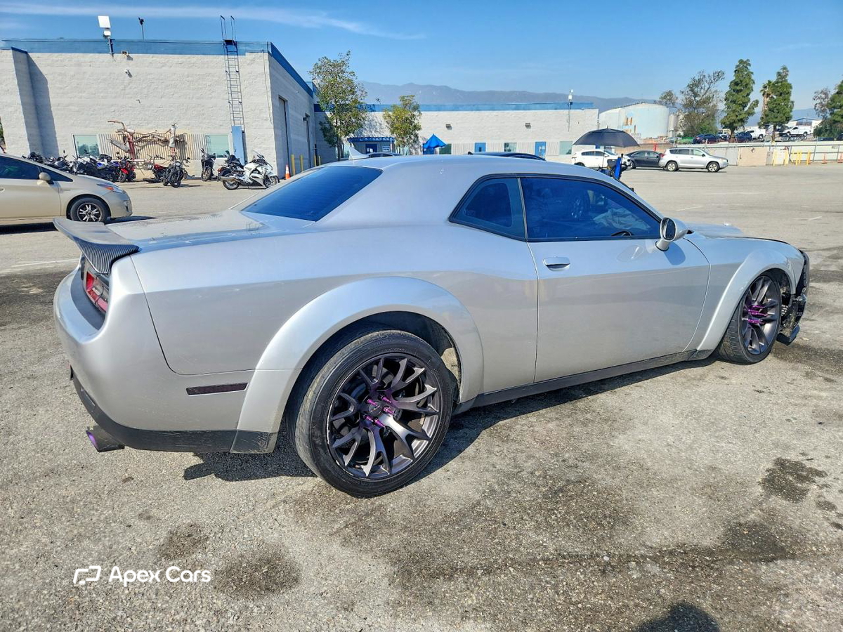 Dodge Challenger 2021