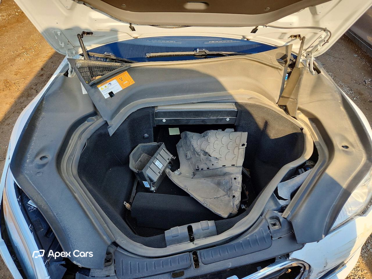 Tesla Model S 2013
