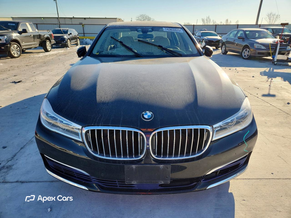 BMW Series 7 2016