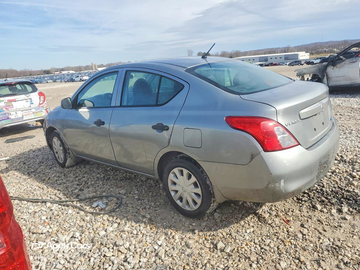 Nissan Versa 2012