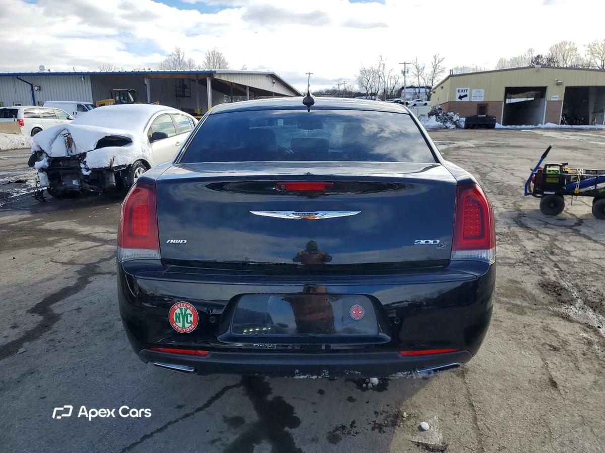 Chrysler 300 2016