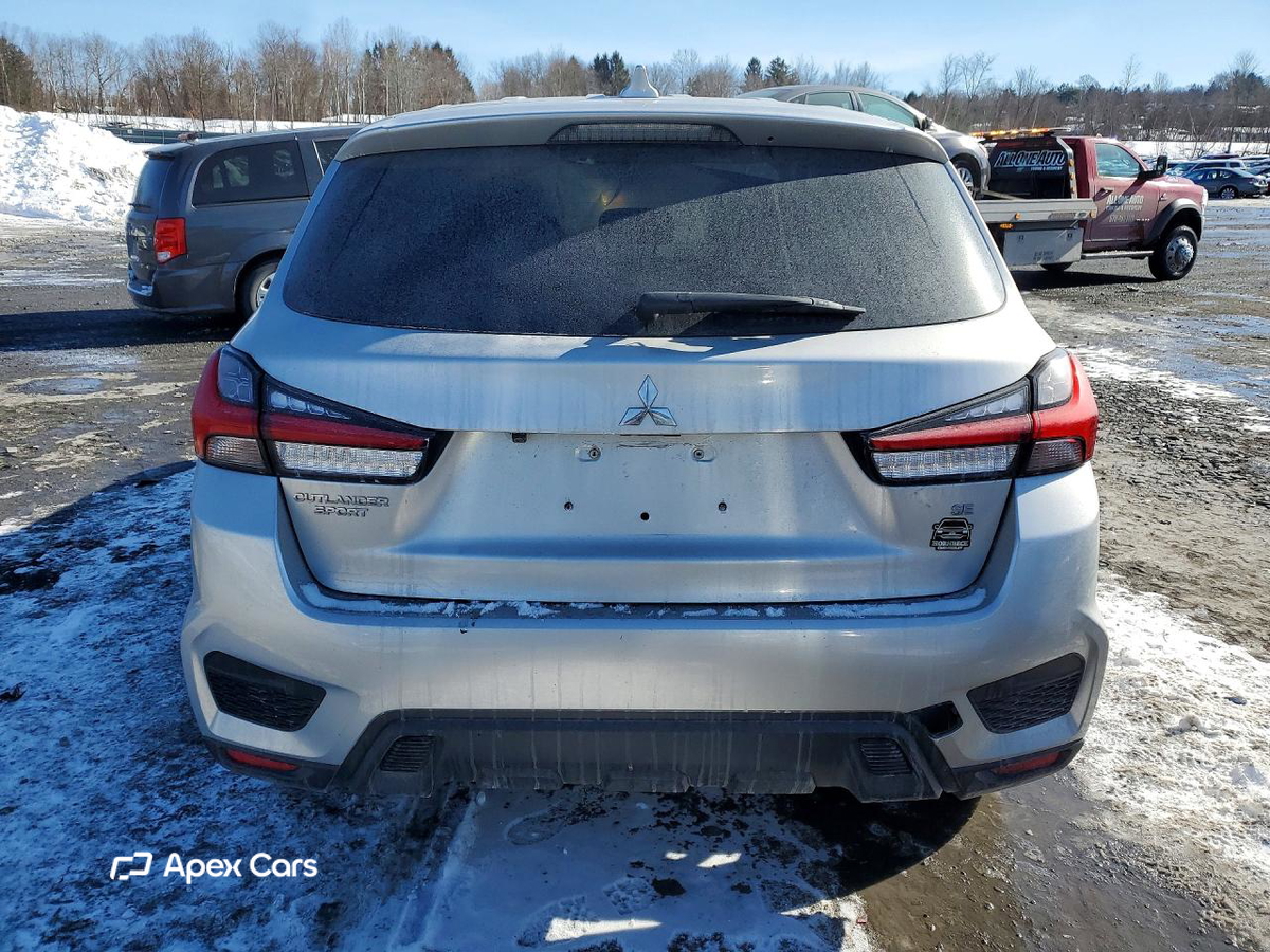 Mitsubishi Outlander 2021