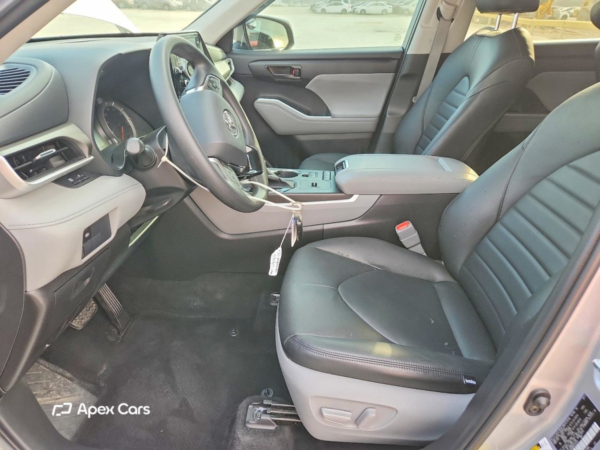 Toyota Highlander 2021
