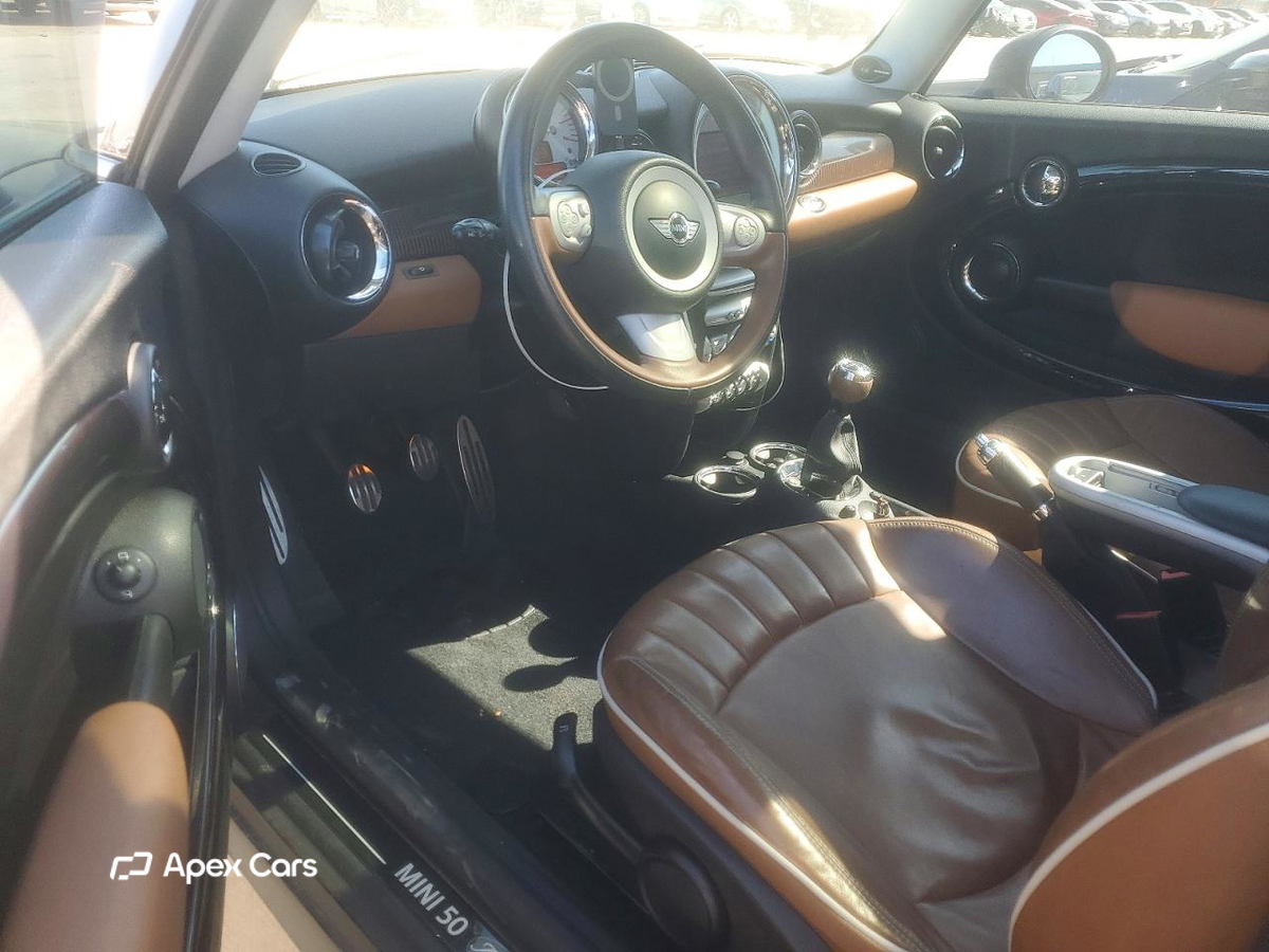 MINI Cooper 2010