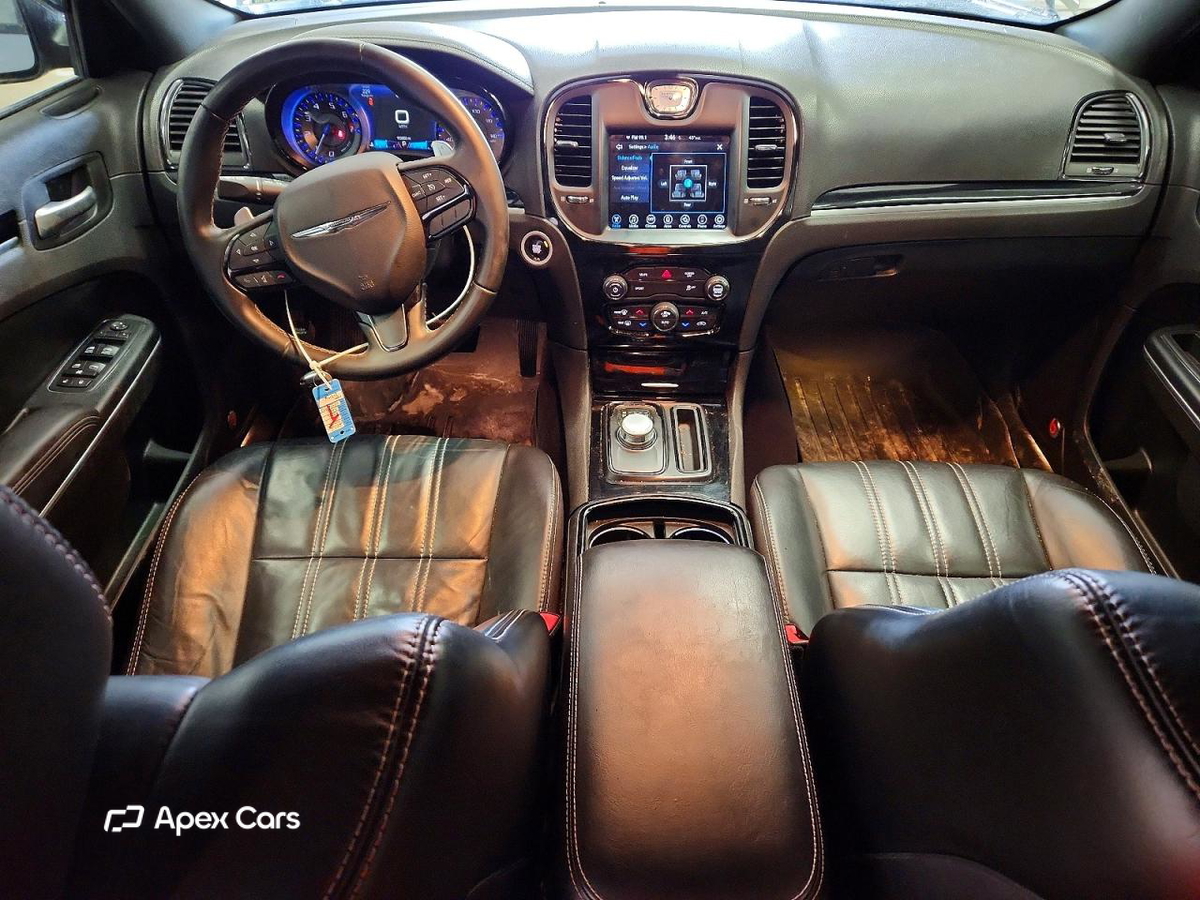 Chrysler 300 2017